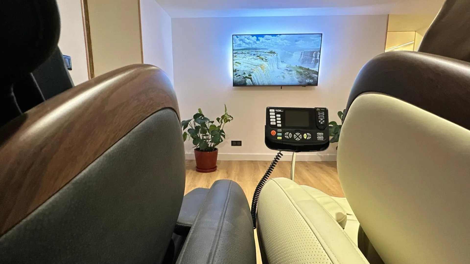 Eden De Roques Bed & Breakfast Castres  4*, Castres (Tarn)