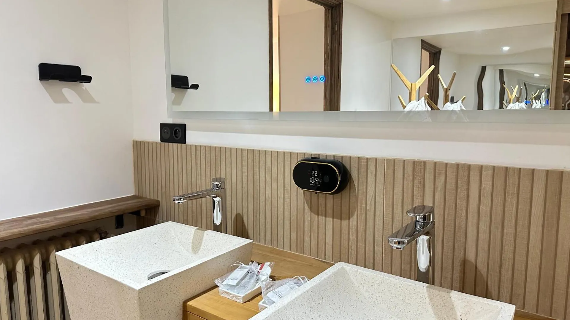 ****  Eden De Roques Bed & Breakfast Castres  France